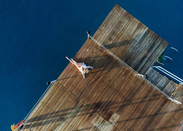 Sailor\'S Beach Club